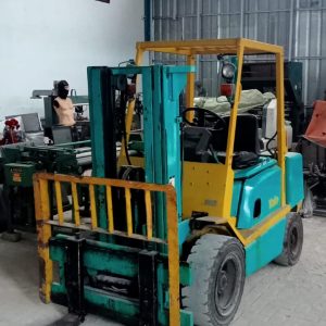 Forklip 2,5 ton bensin manual